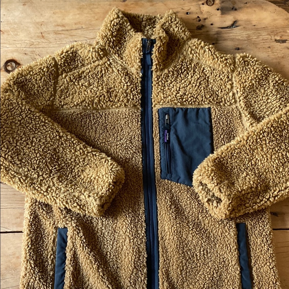 Patagonia Retro- X Tan Fleece Jacket with Blue Details